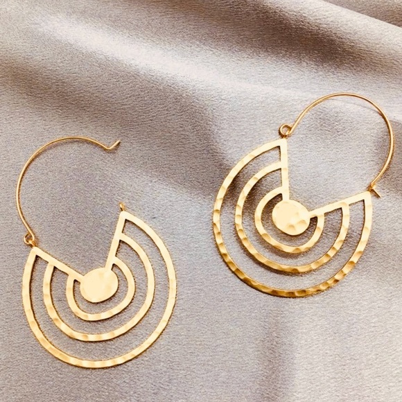 Anthropologie Jewelry - “Hammered Hoops” Inverse Rainbow Concentric Circle Sector Maze Geometric Earring